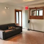 Casa Giorgio Mille Papaveri Rossi *