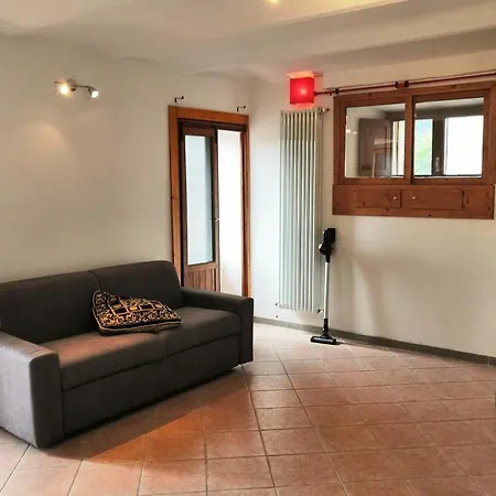 Casa Giorgio Mille Papaveri Rossi *
