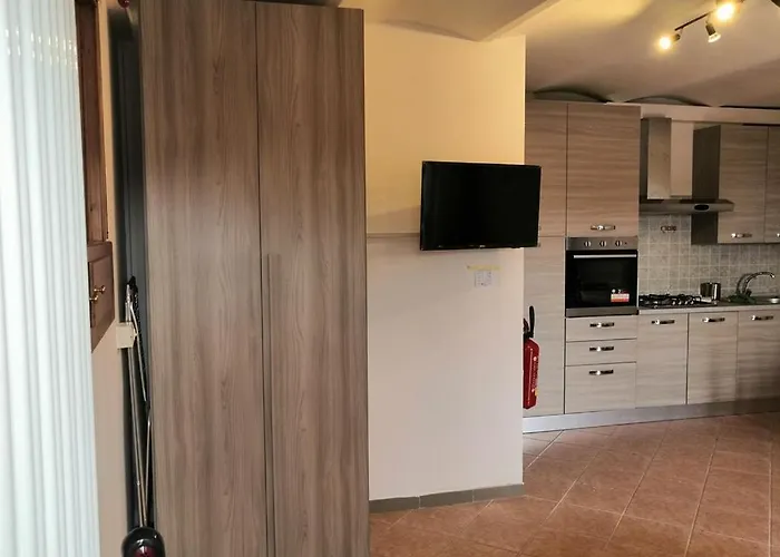 Casa Giorgio Mille Papaveri Rossi * Cesi